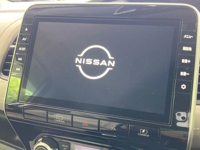 Nissan SERENA WG e−POWER　ハイウェイスター　V photo 3