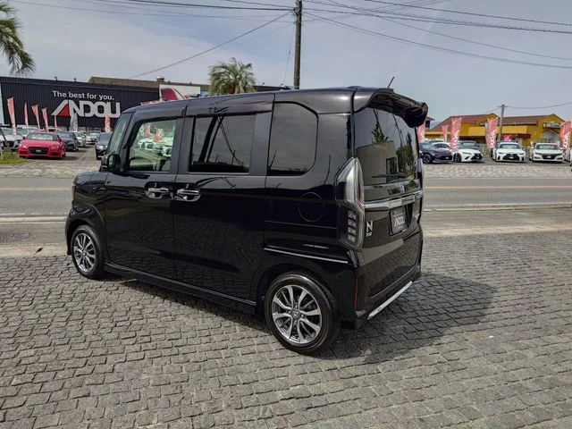 Honda N BOX CUSTOM L photo 4