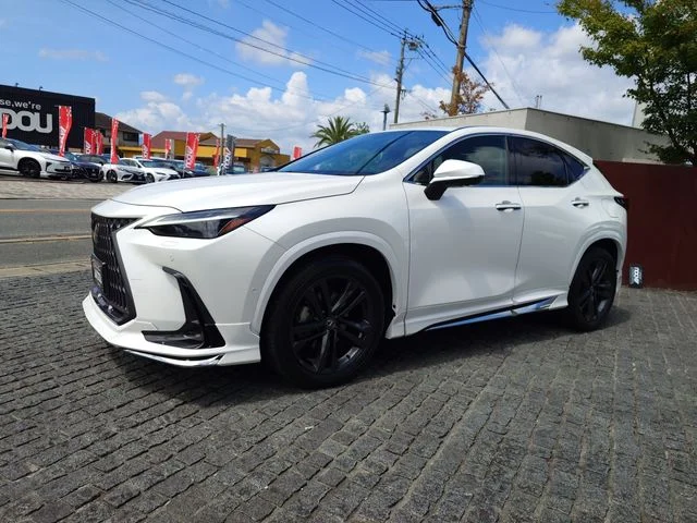 Toyota LEXUS NX350h バージョンL photo 2