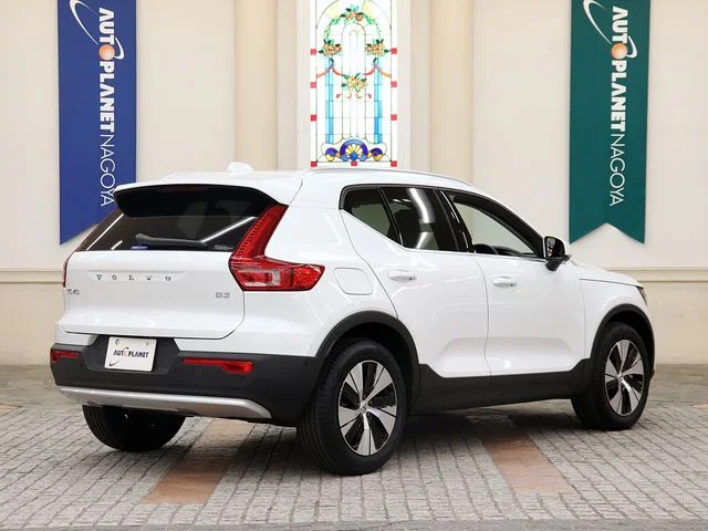 Volvo VOLVO XC40 B3 photo 3