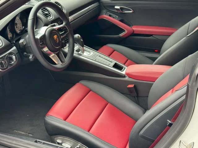 Porsche PORSCHE 718CAYMAN ベースグレード photo 2