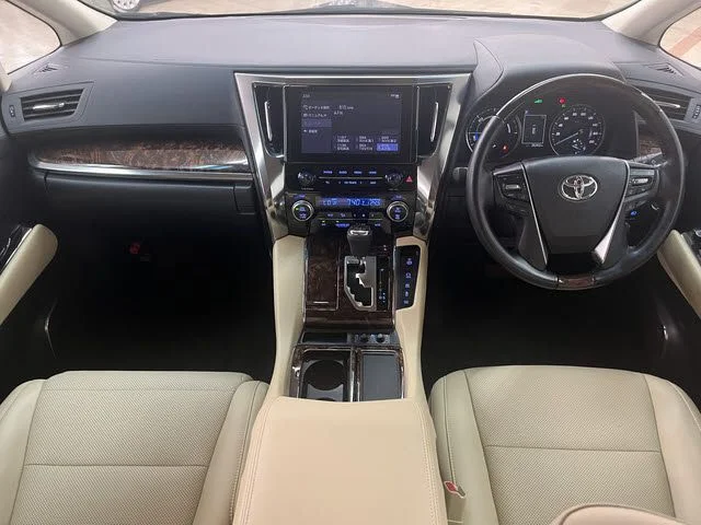 Toyota ALPHARD hybrid 4WD G−Fパッケージ photo 2