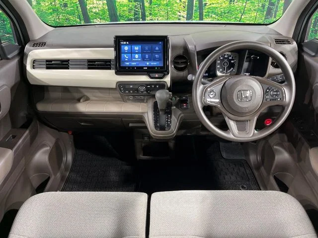 Honda N-WGN L photo 2