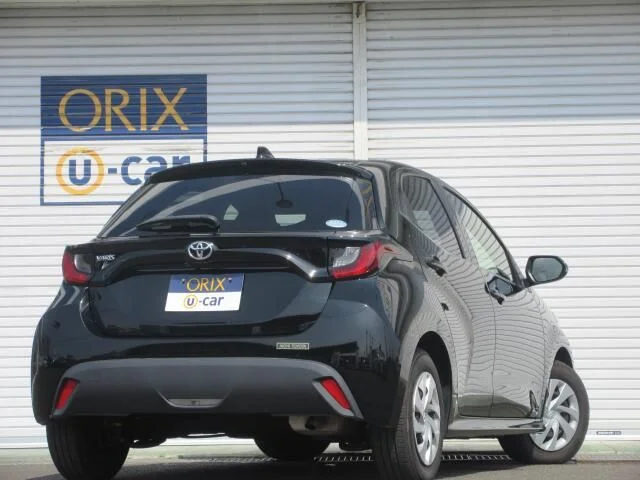 Toyota YARIS X photo 3