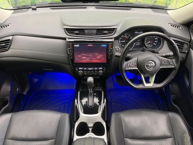Nissan X-TRAIL 4WD 20Xi photo 2