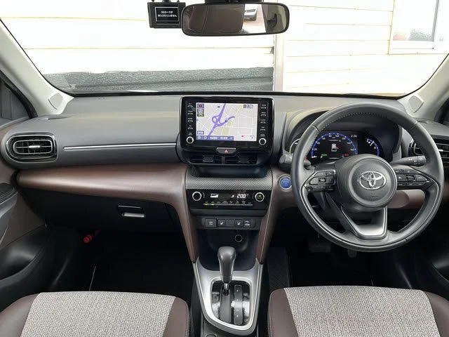Toyota YARIS CROSS HYBRID ハイブリッドZ photo 2