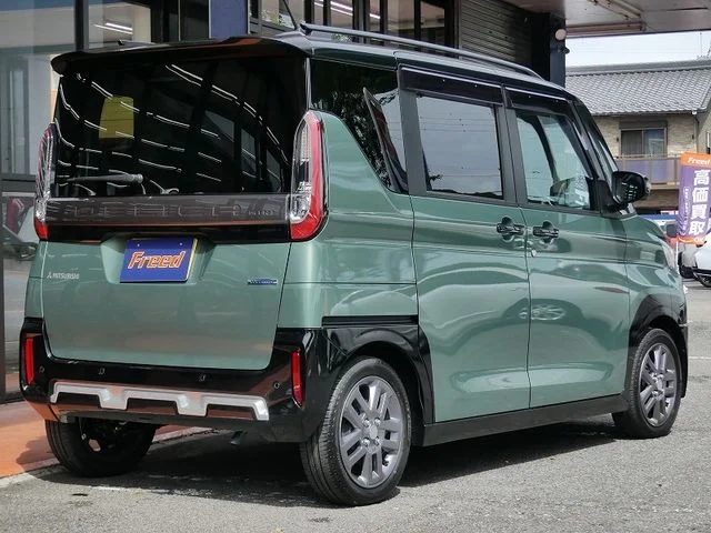 Mitsubishi DELICA MINI G　プレミアム　リミテッドエディション photo 2