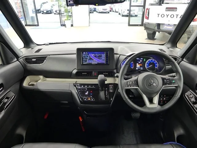Mitsubishi DELICA MINI G　プレミアム　リミテッドエディション photo 3