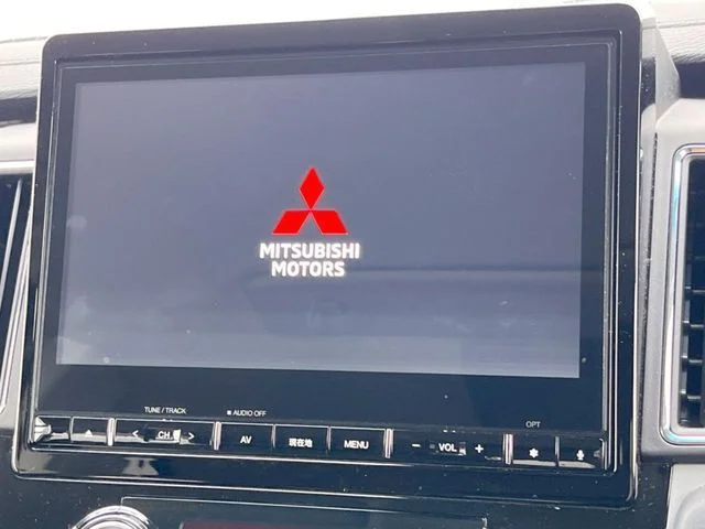 Mitsubishi DELICA D:5 4WD シャモニー photo 3