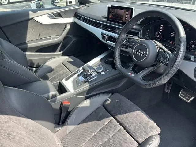 Audi AUDI A5 SPORTBACK 40　TFSI　スポーツ　Sラインパッケ photo 2