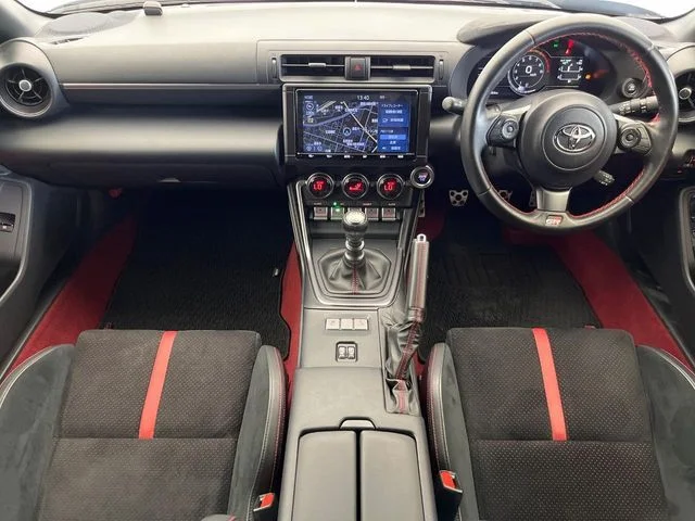 Toyota GR86 RZ photo 2