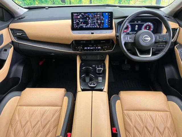 Nissan X-TRAIL HYBRID 4WD G　e−4ORCE photo 2