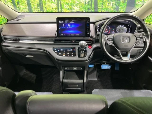 Honda ODYSSEY 4WD アブソルート　EX photo 2