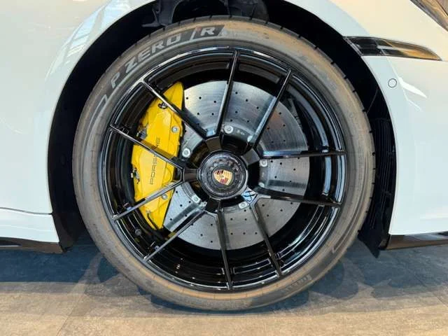 Porsche PORSCHE 911 タルガ4　GTS photo 2