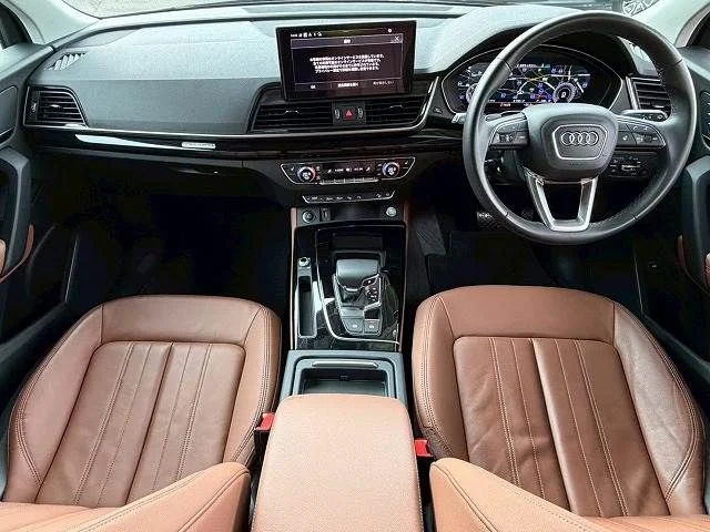 Audi AUDI Q5 ハイスタイル photo 2