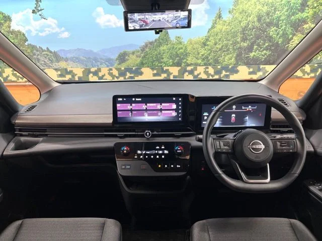 Nissan SERENA WG e−POWER　ハイウェイスター　V photo 2