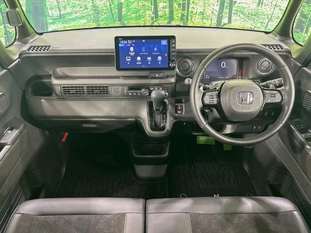 Honda N BOX CUSTOM ターボ photo 2