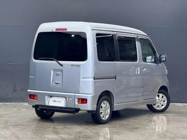 Daihatsu ATRAI wagon フレンドシップベース photo 2