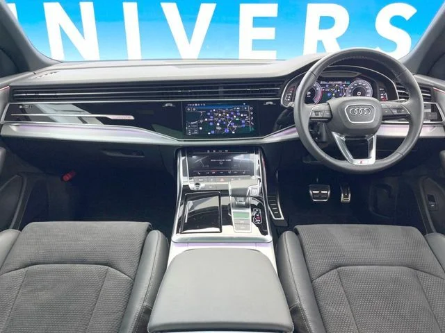 Audi AUDI Q8 55　TFSI　クワトロ　Sライン photo 2