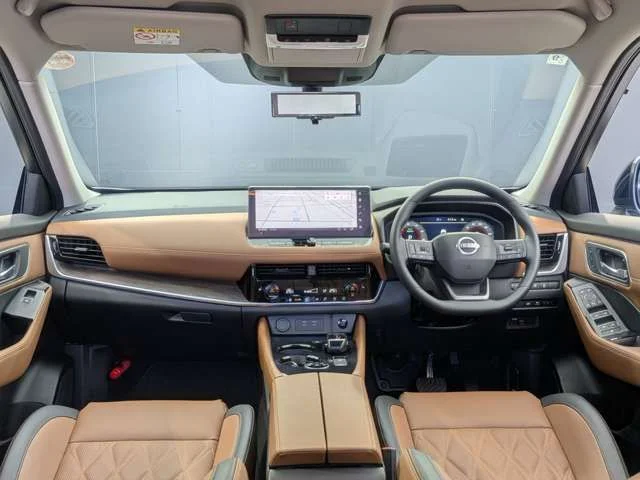 Nissan X-TRAIL HYBRID 4WD G　e−4ORCE photo 3