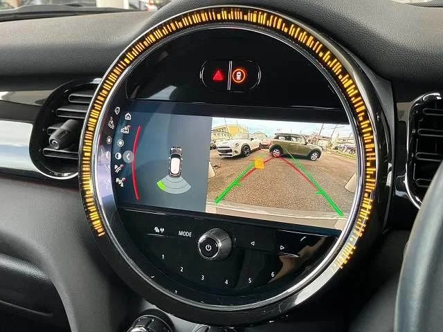 Bmw MINI COOPER 5DOOR ベースグレード photo 4
