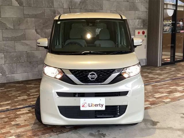 Nissan ROOX X photo 2