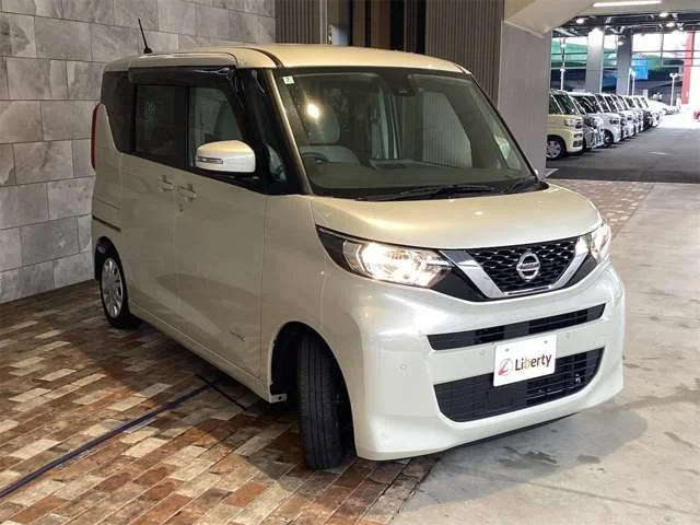 Nissan ROOX X photo 3