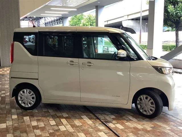 Nissan ROOX X photo 4