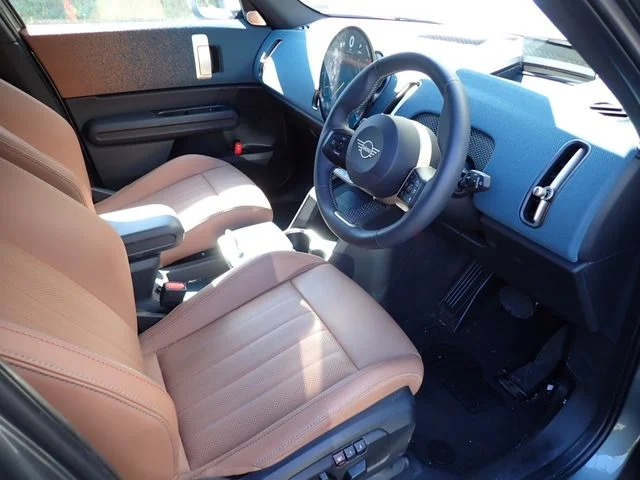 Bmw MINI COUNTRYMAN D photo 2