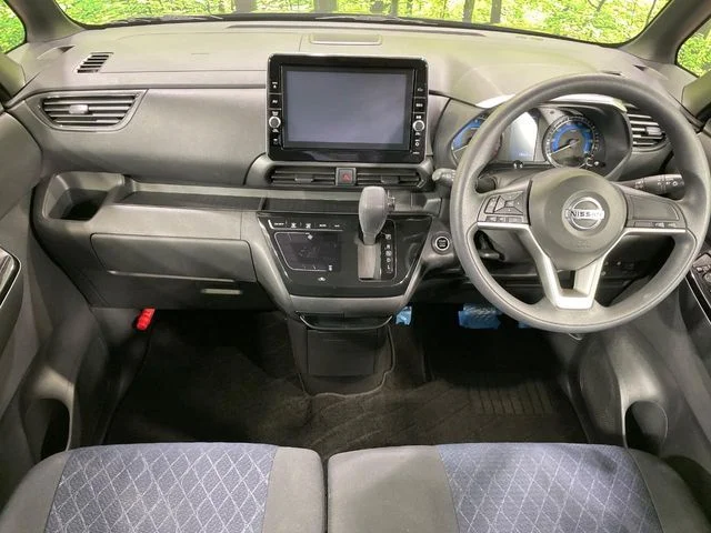 Nissan ROOX ハイウェイスターX photo 2