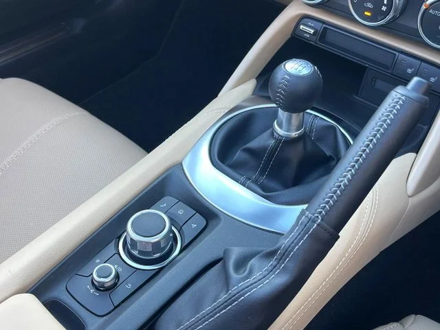 Mazda ROADSTER RF VS photo 3