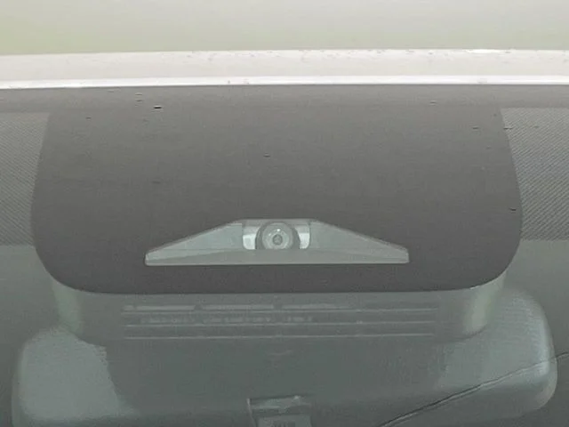 Toyota VOXY HYBRID 4WD S−Z photo 4