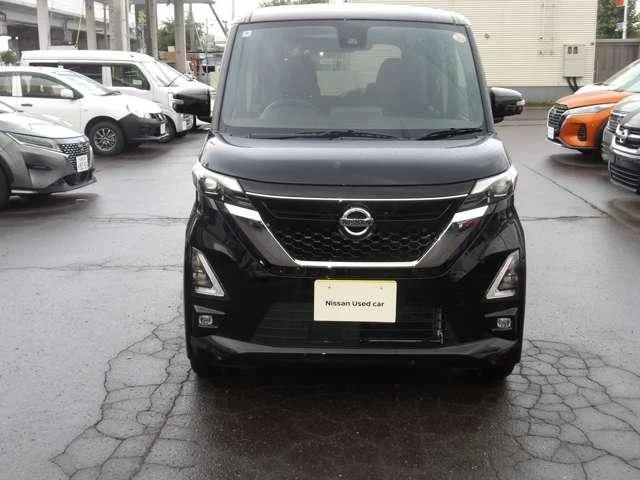 Nissan ROOX 4WD ハイウェイスターX photo 2