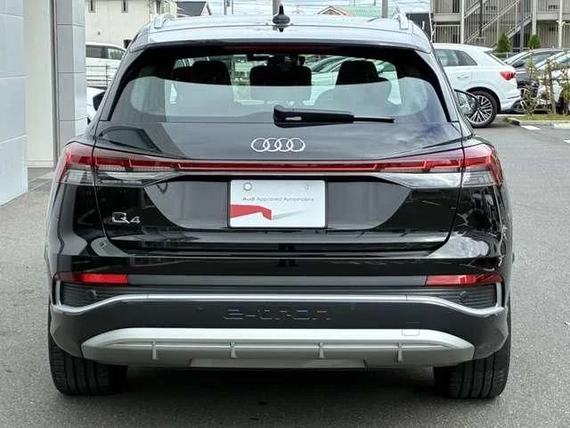 Audi AUDI Q4 e-tron 40　Sライン photo 4