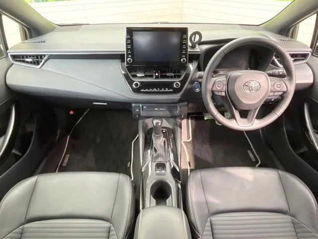 Toyota COROLLA TOURING HYBRID W×B photo 2