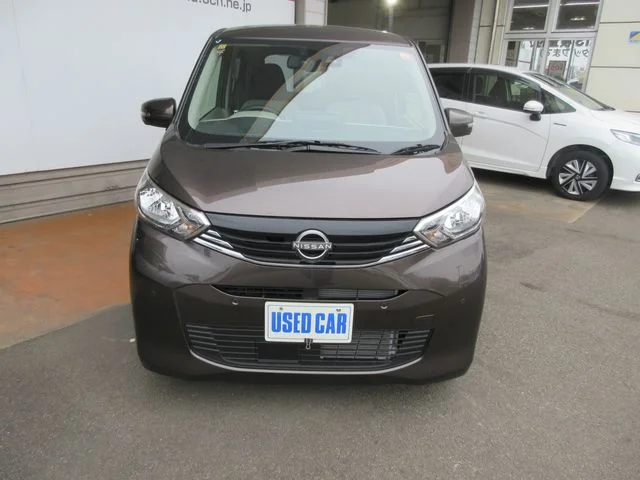 Nissan DAYZ X photo 2