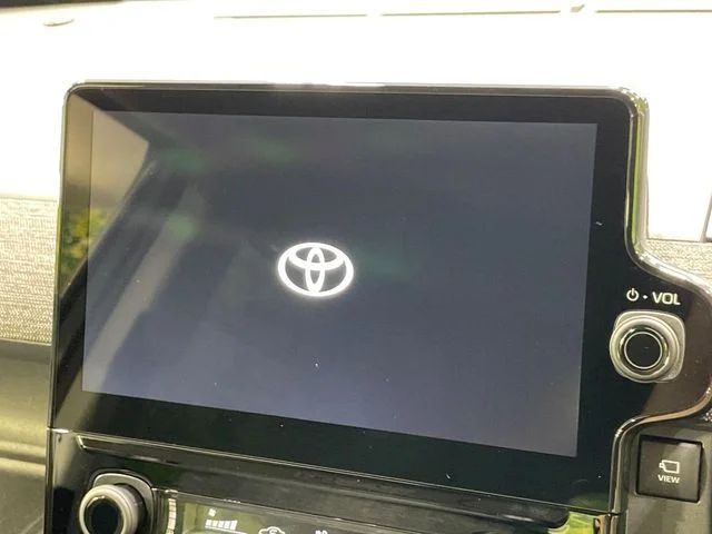 Toyota SIENTA HYBRID Z photo 3