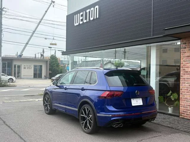 Volkswagen VOLKSWAGEN TIGUAN R photo 2