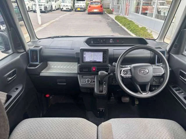 Daihatsu TANTO X photo 4