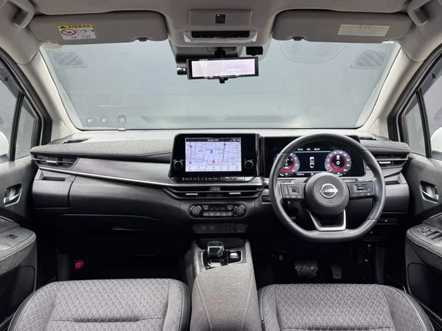 Nissan AURA G photo 3