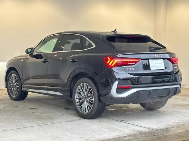Audi AUDI Q3 SPORTBACK 35　TFSI　Sライン photo 3