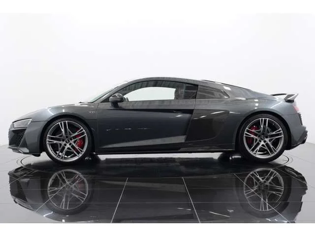 Audi AUDI R8 V10パフォマンス5．2FSIクワSトロ photo 3