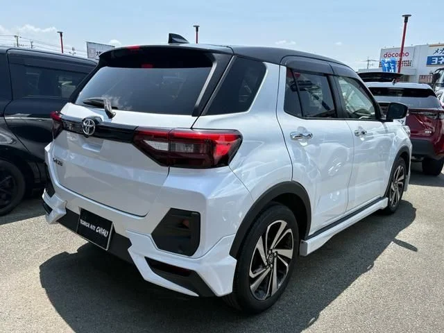 Toyota RAIZE Z photo 4