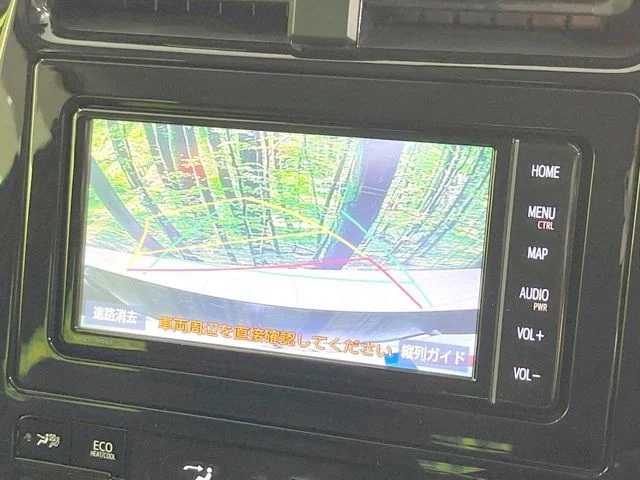 Toyota PRIUS A photo 4