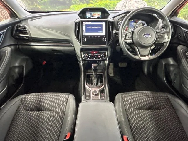 Subaru FORESTER XT−エディション photo 2