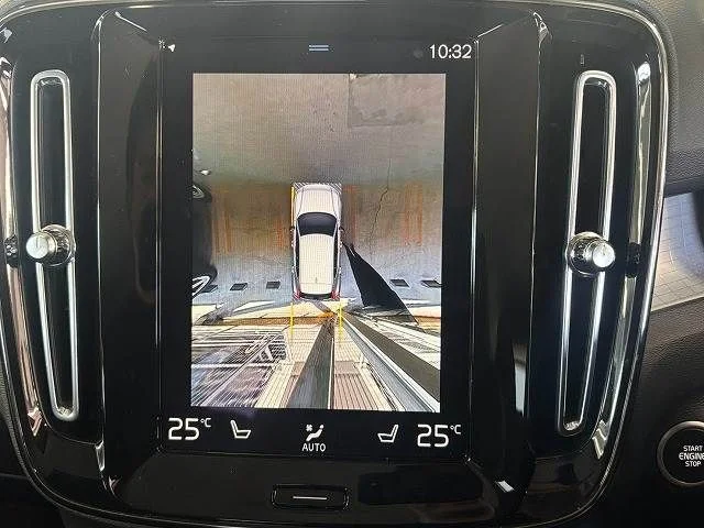 Volvo VOLVO XC40 B4　モメンタム photo 4