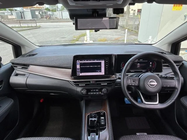 Nissan AURA G photo 2