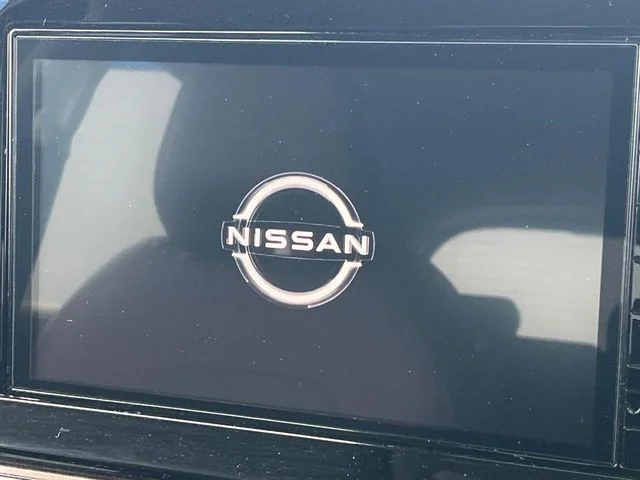 Nissan AURA G photo 4