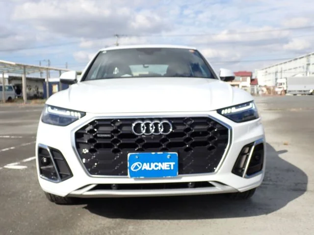 Audi AUDI Q5 40　TDI　クワトロ　Sライン photo 4