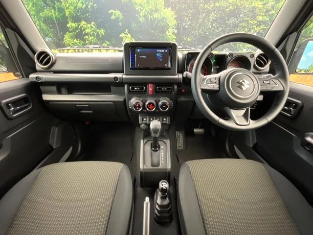 Suzuki JIMNY SIERRA JC photo 2